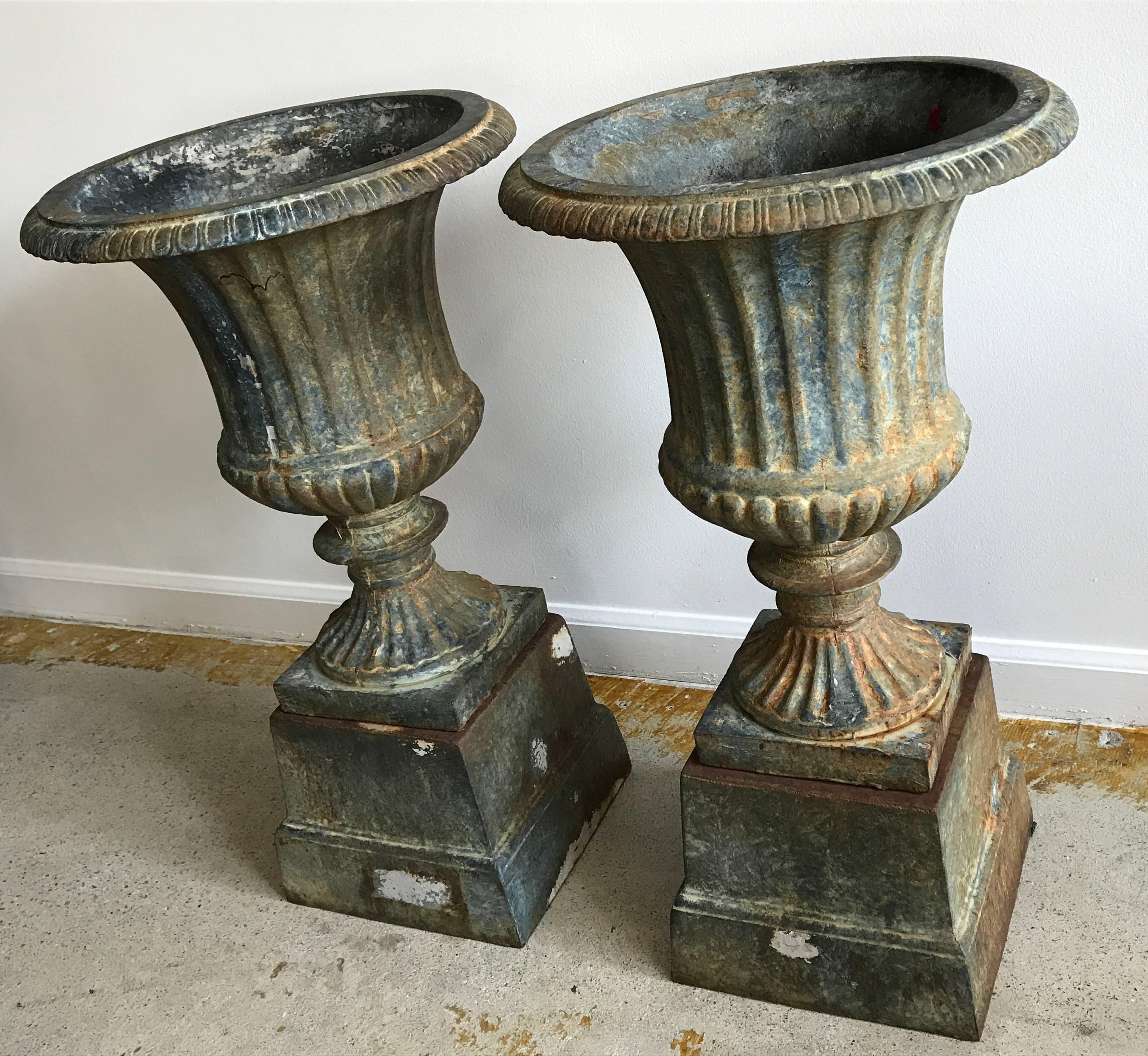 Beautiful Pair of Victorian Style Cast Iron Urns In Good Condition In Bedford Hills, NY