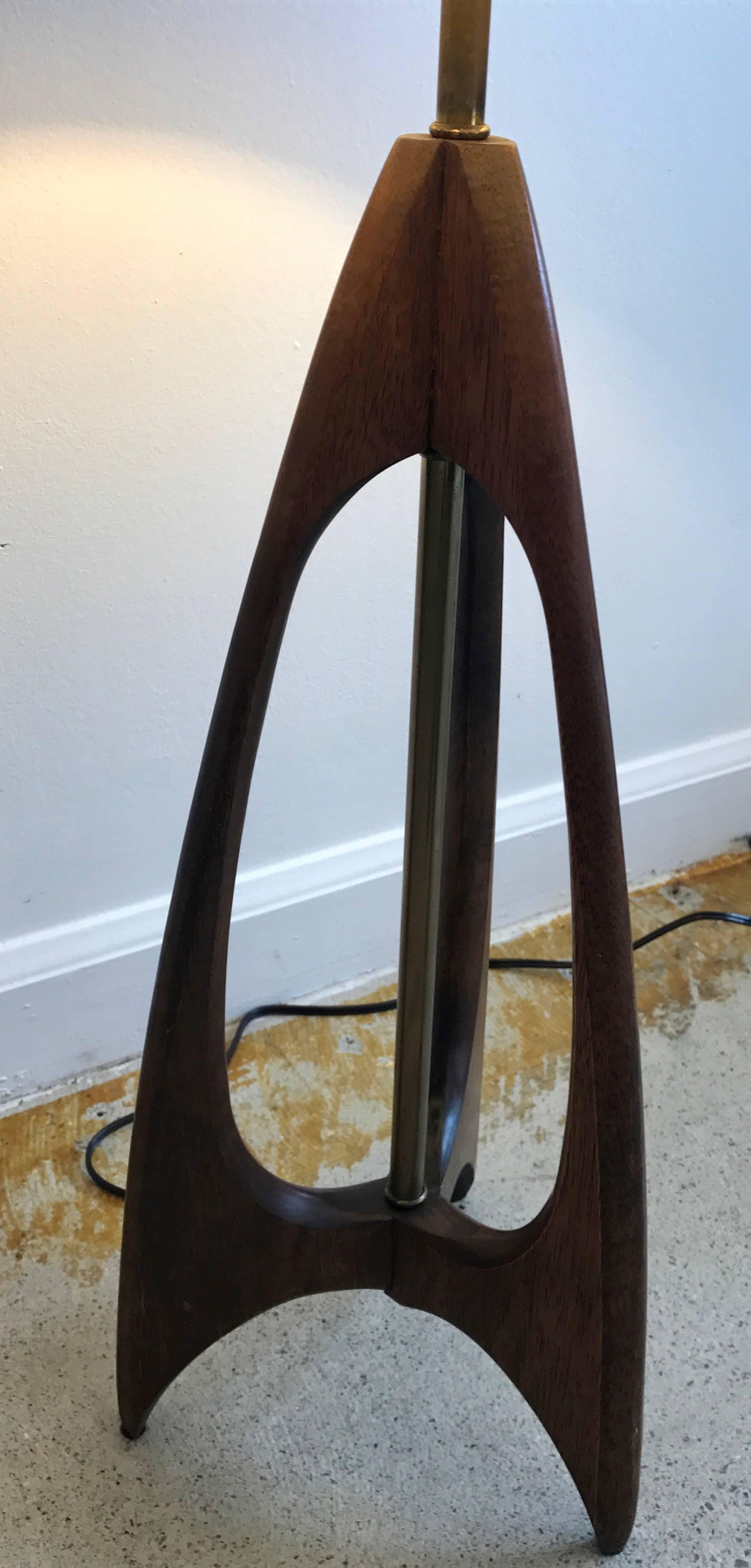 Pair of Teak and Brass Tripod Table Lamps, Mid-Century Modern, Denmark, 1960s In Good Condition In Bedford Hills, NY