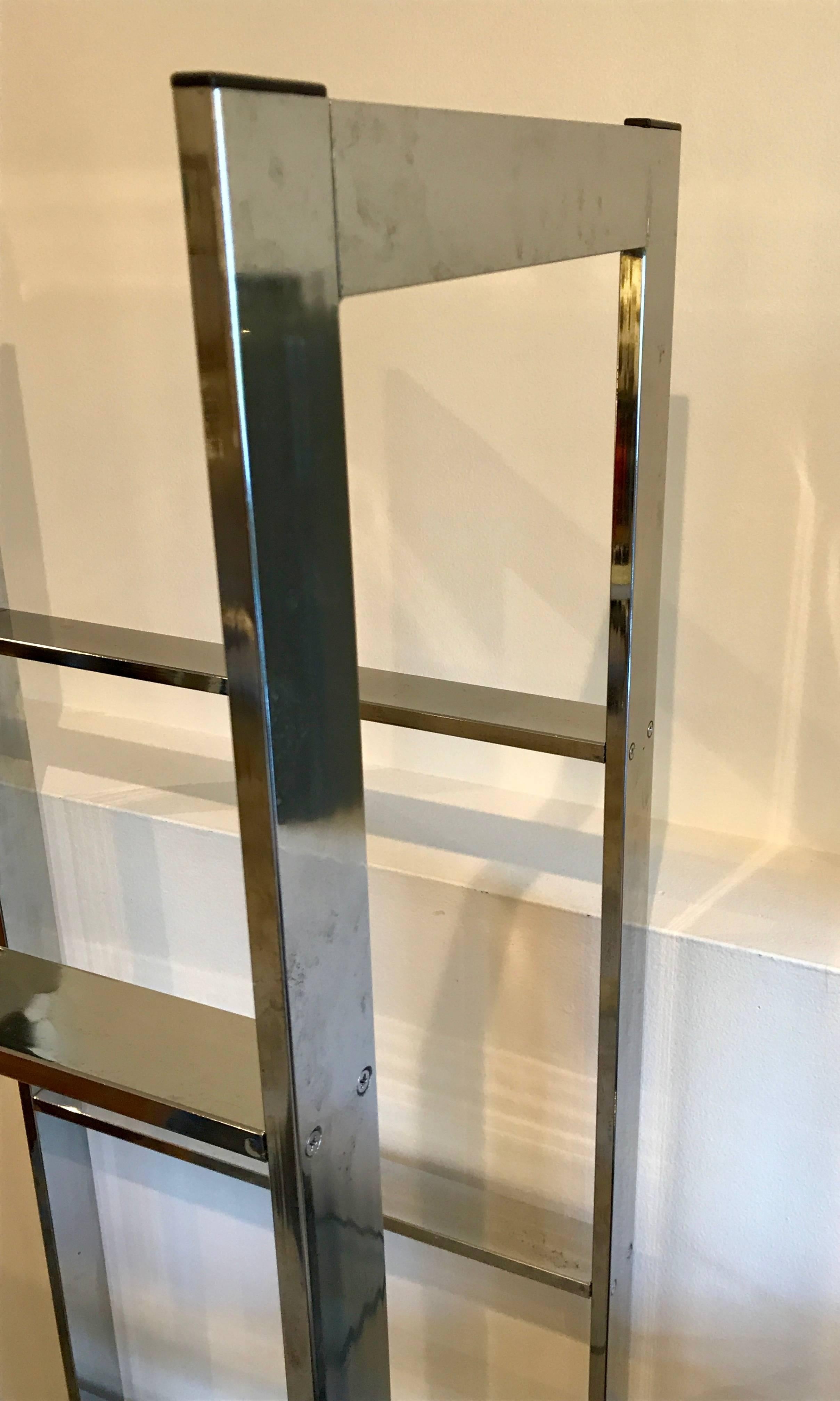 Mid-Century Modern Set of Four Chrome and Mirror Shelf Etagere Display Towers or Shelves, 1970s