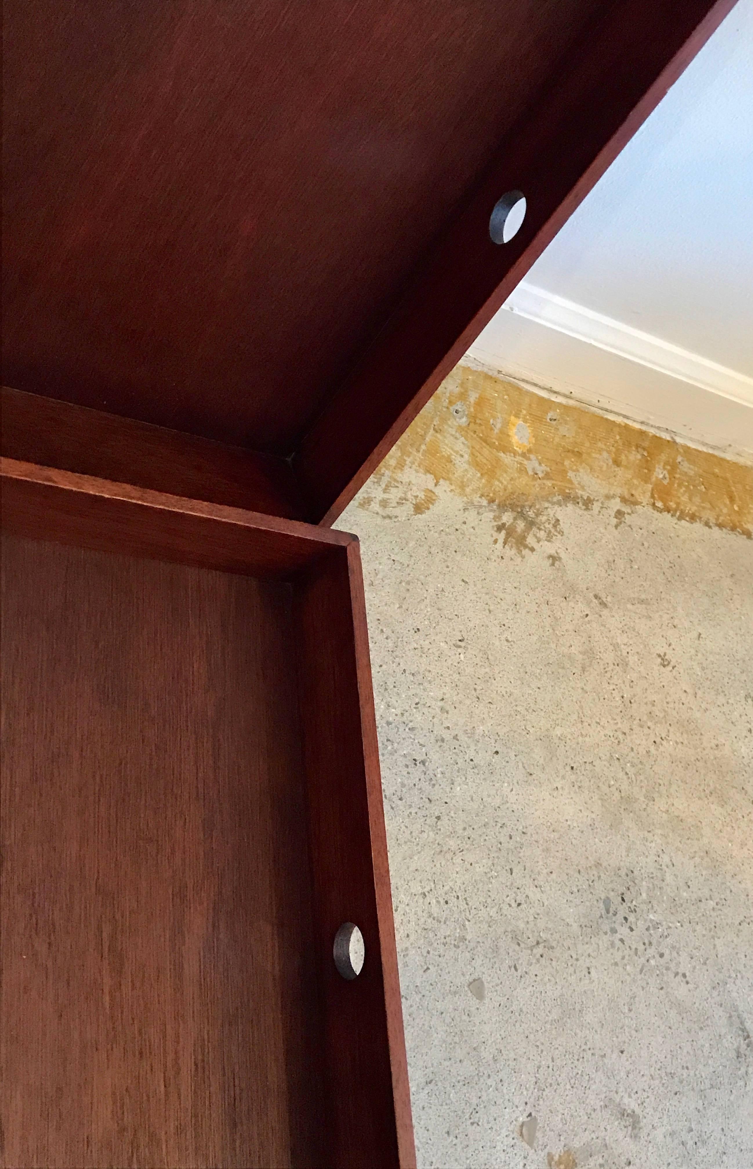Pair of Mid-Century Modern Teak Serving Trays In Good Condition In Bedford Hills, NY