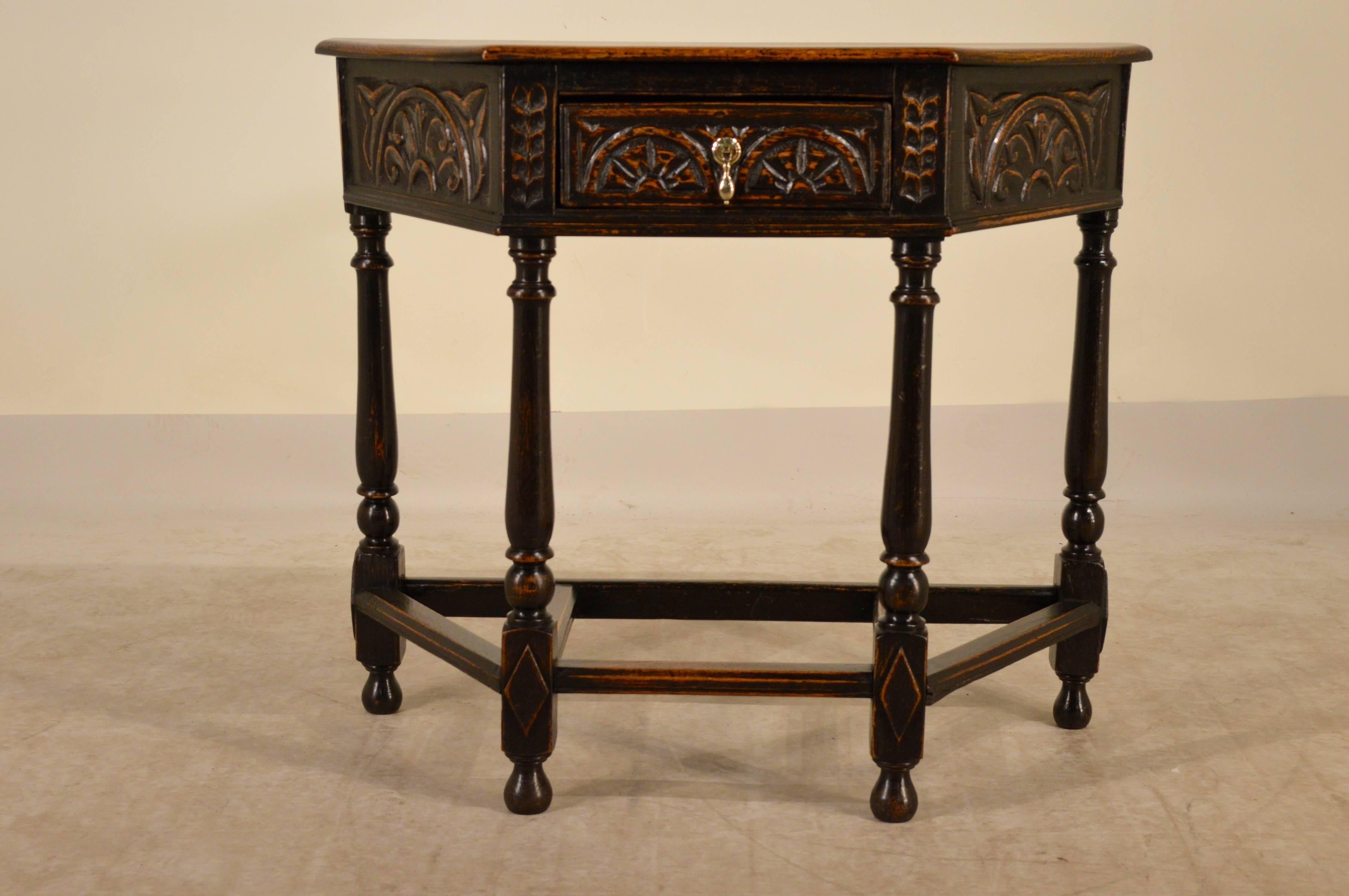 18th Century and Earlier 18th Century English Oak Five-Sided Table