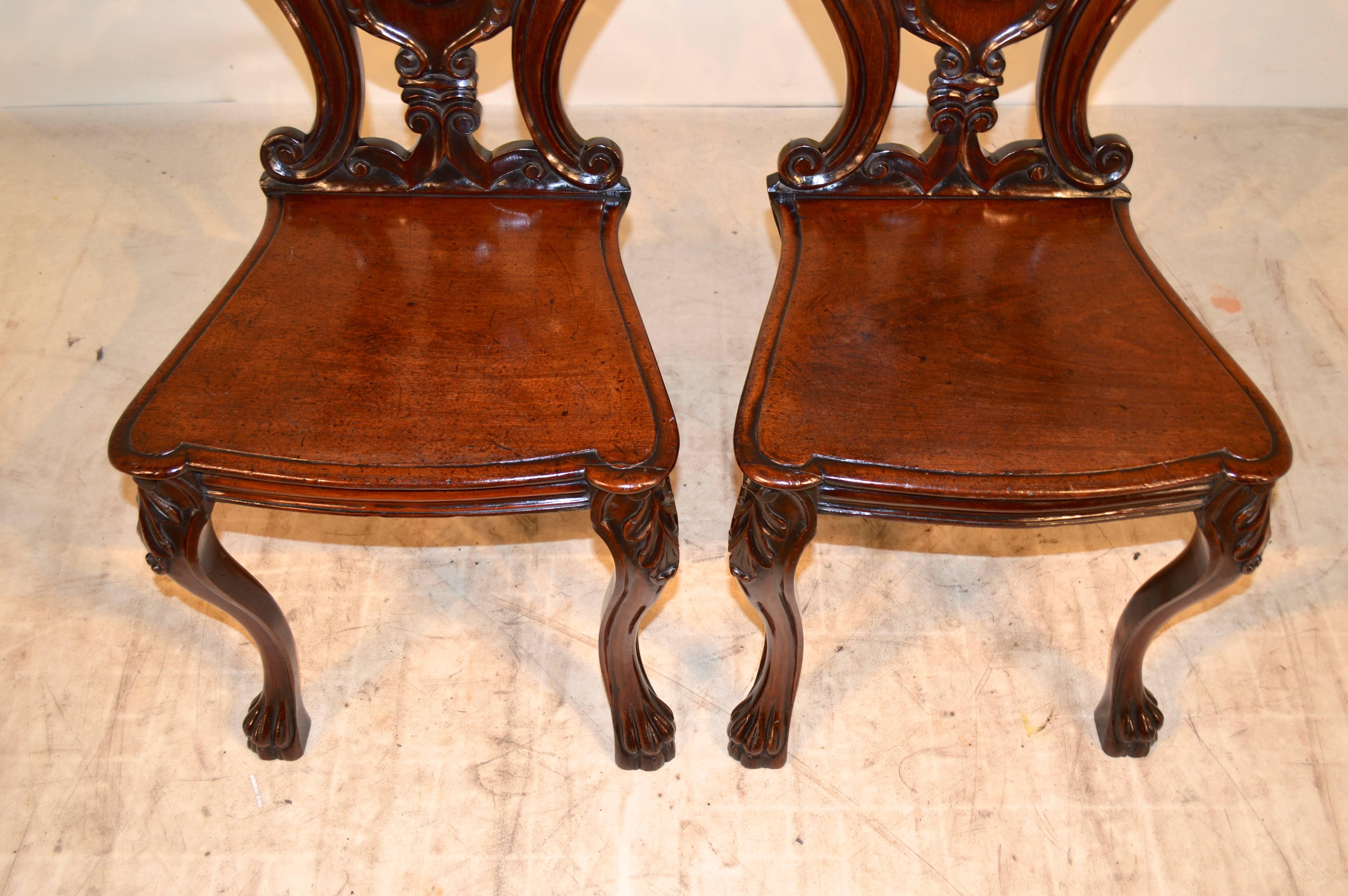 English 19th Century Pair of Mahogany Hall Chairs