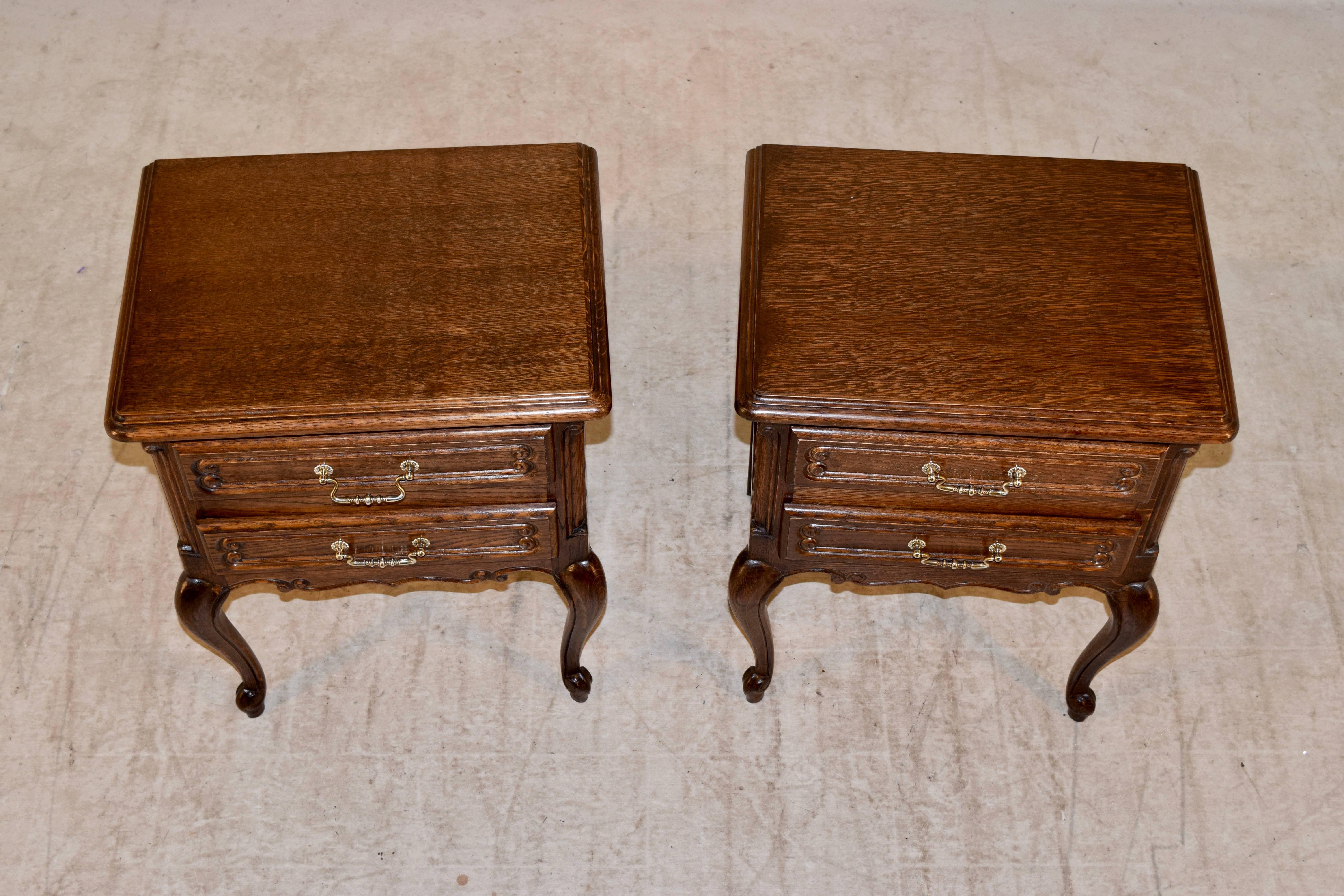 Pair of French Oak Side Tables, circa 1930s In Excellent Condition In High Point, NC