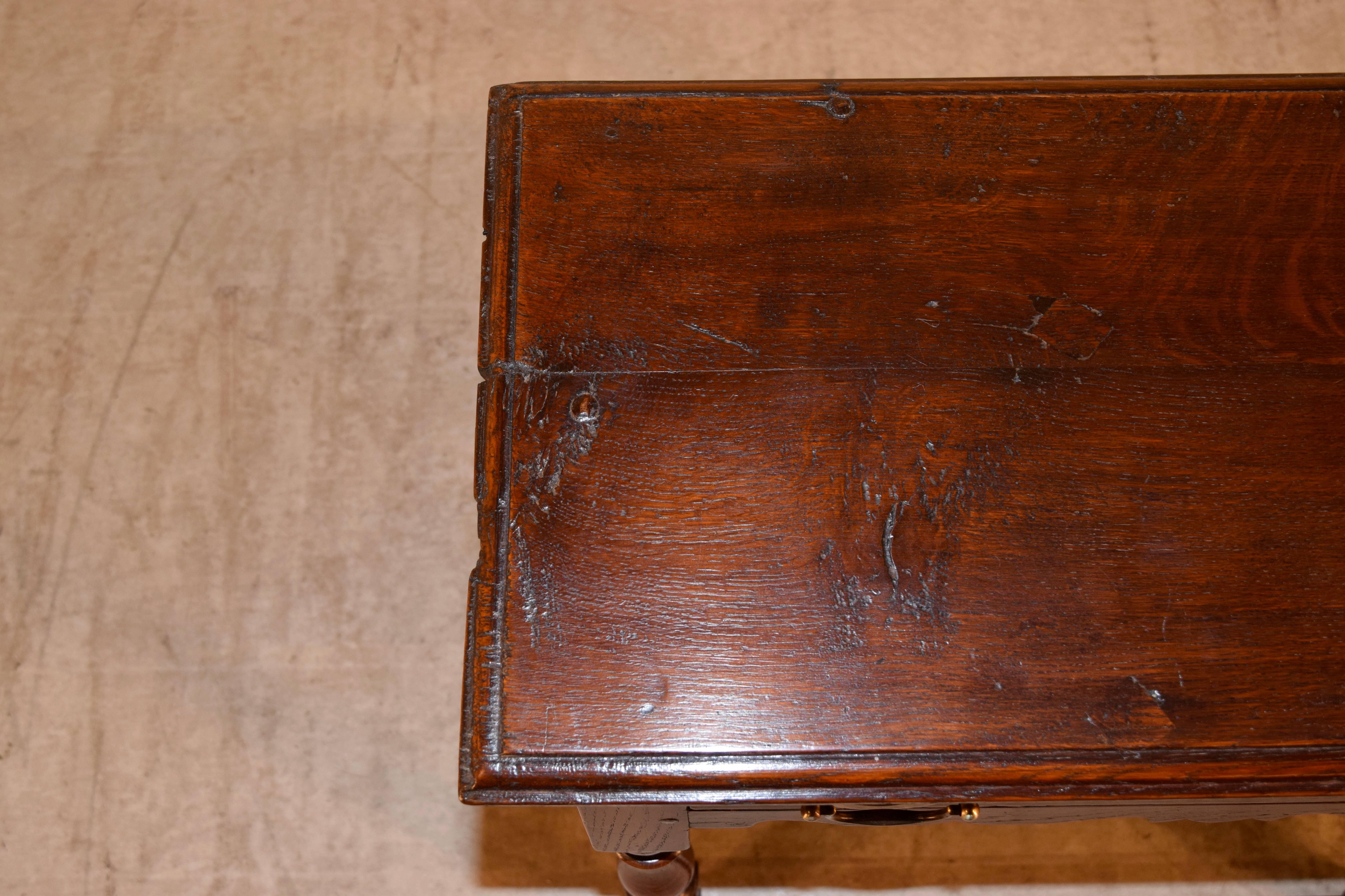 19th Century English Side Table with Drawer 1