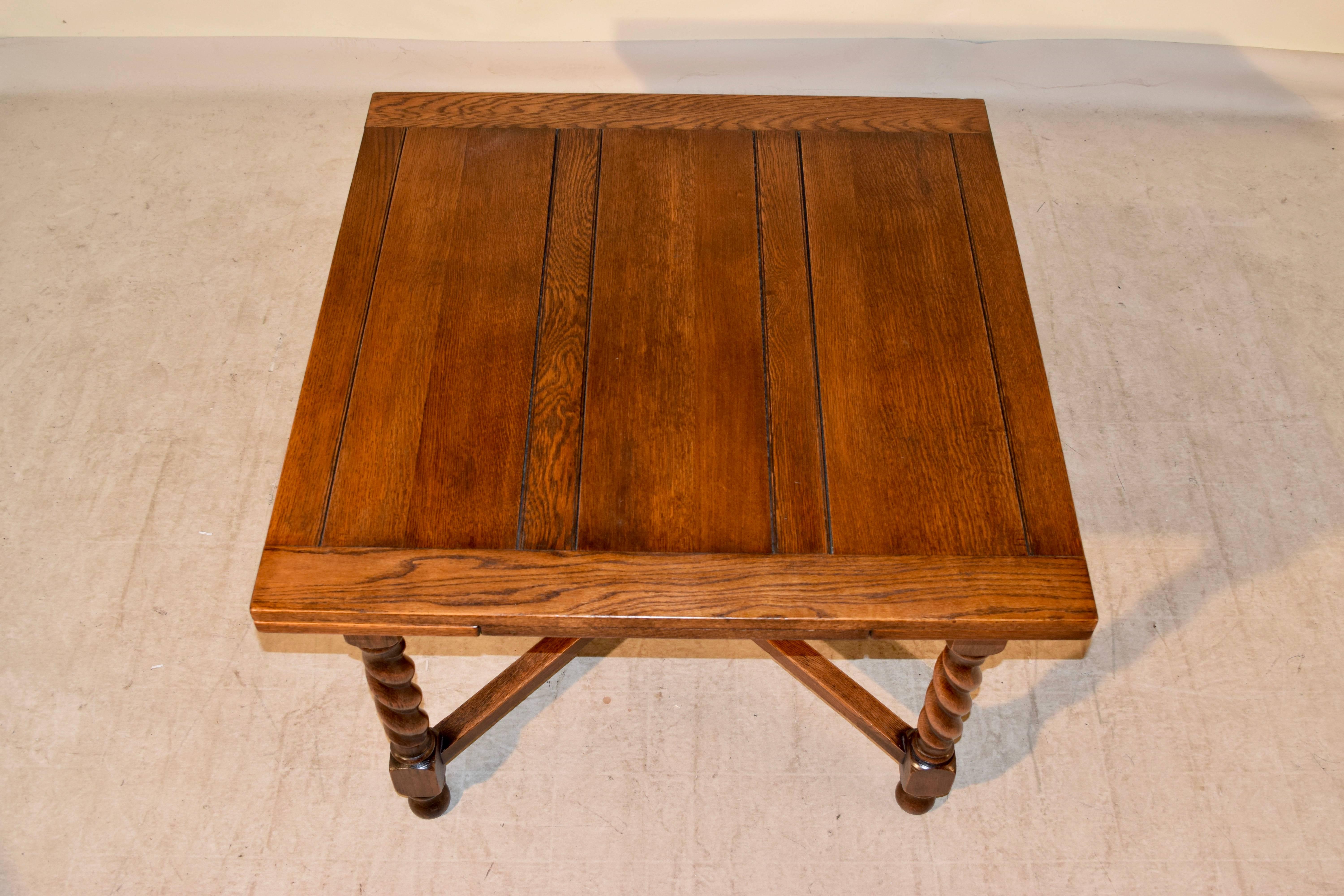 Late Victorian 19th Century English Oak Drawleaf Table