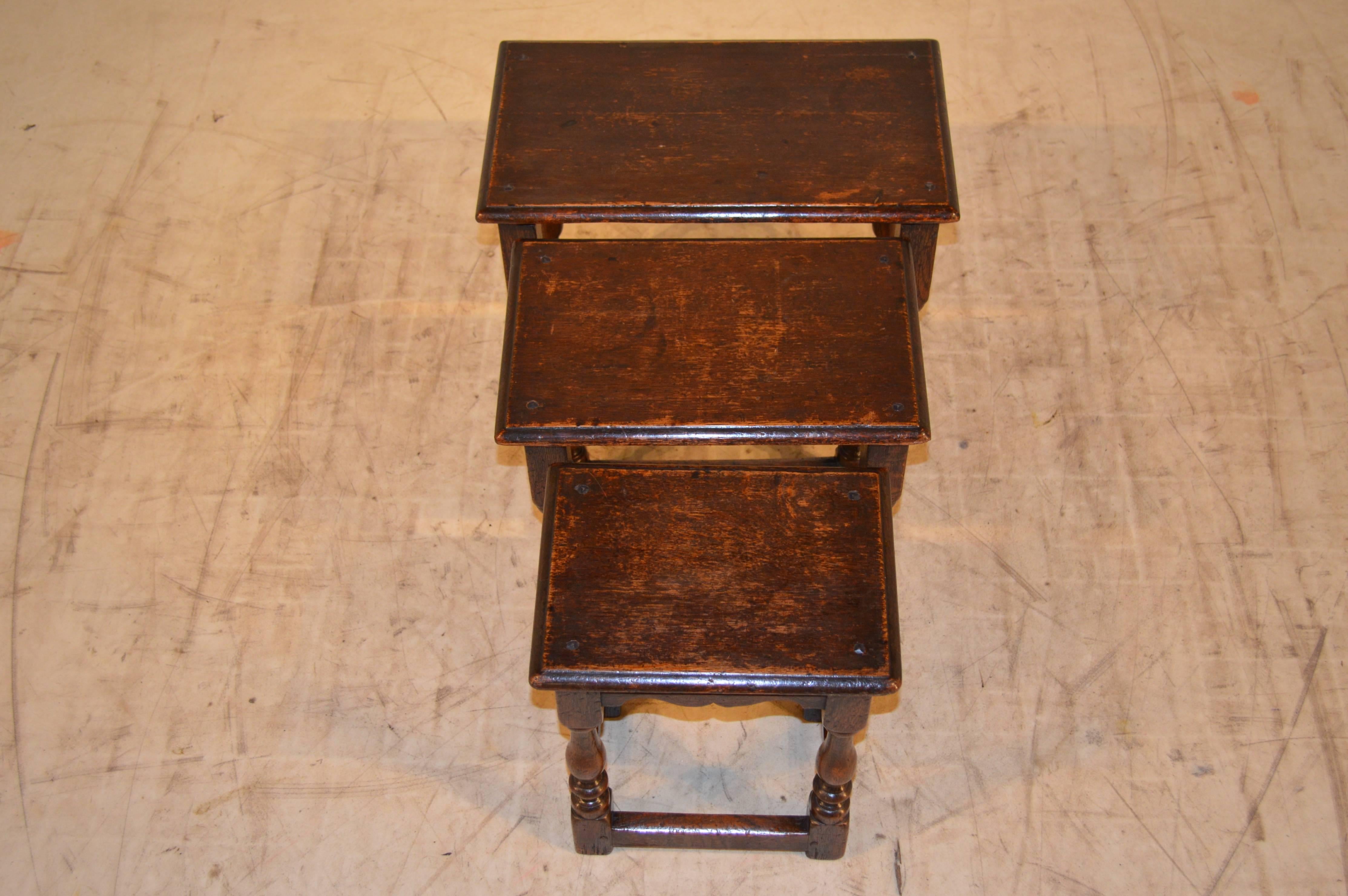 Oak 19th Century Set of Three Nesting Tables