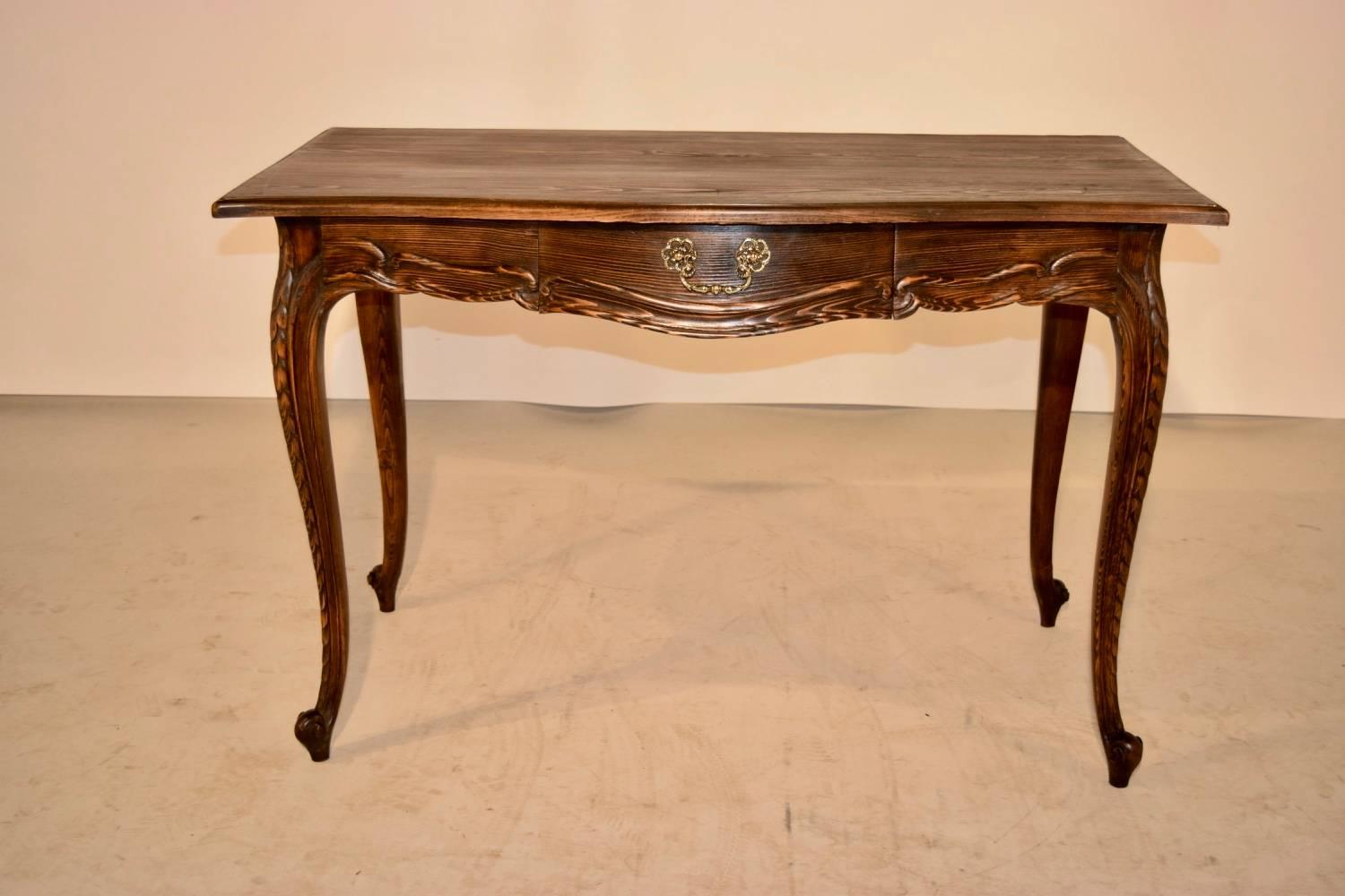 19th Century French Pine Side Table For Sale 1