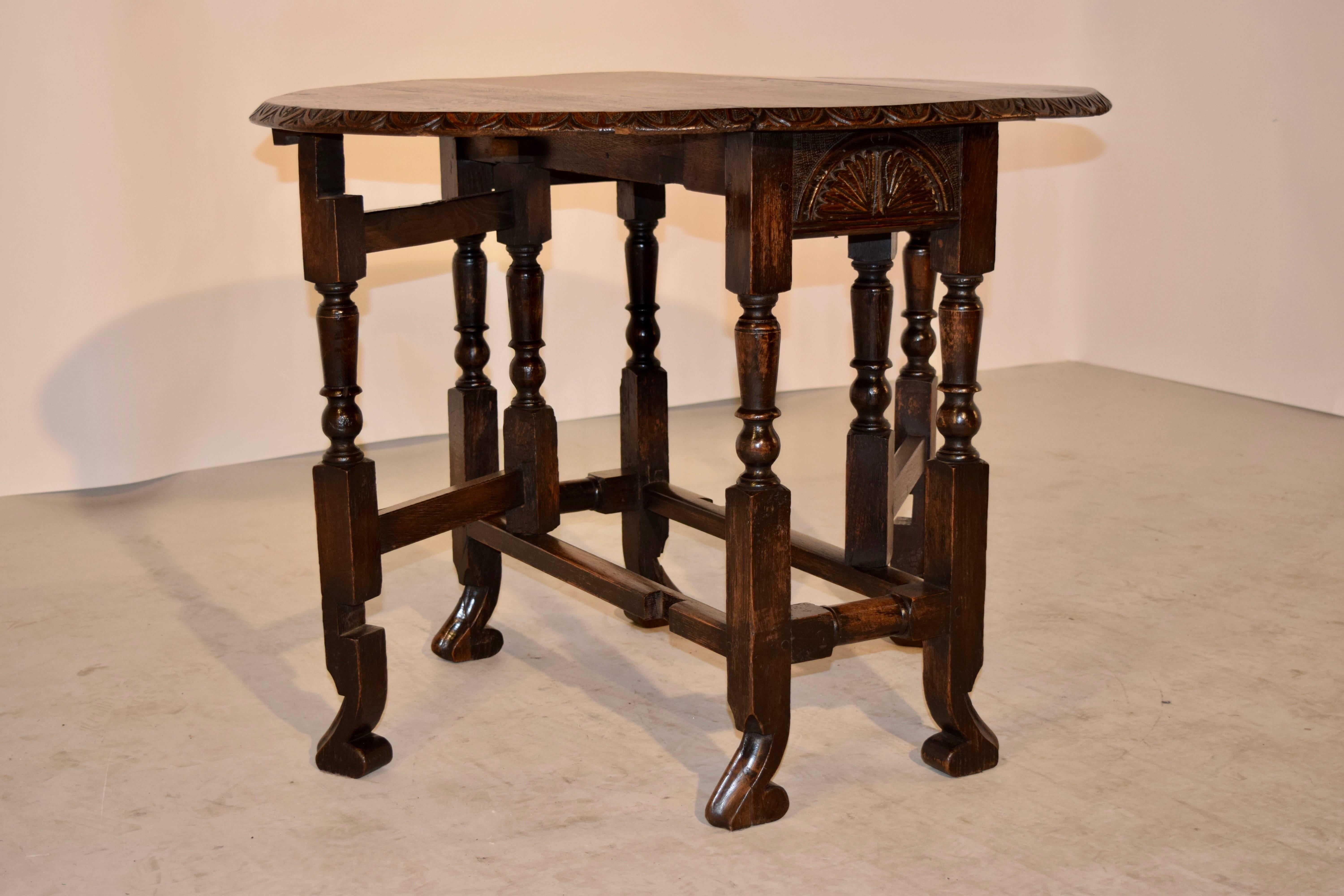 18th Century English Oak Gateleg Table In Excellent Condition In High Point, NC