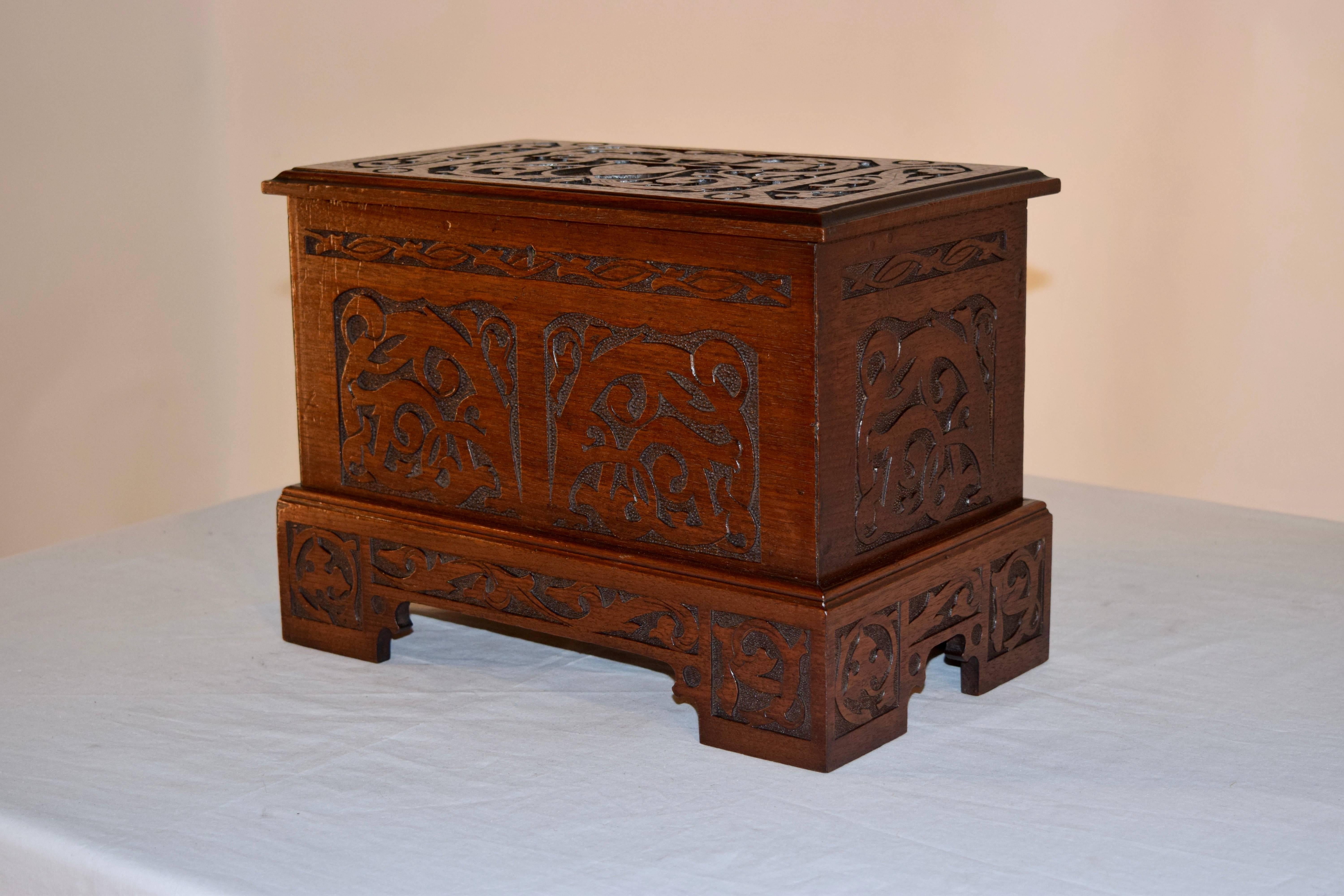English Late 19th Century Miniature Blanket Chest For Sale
