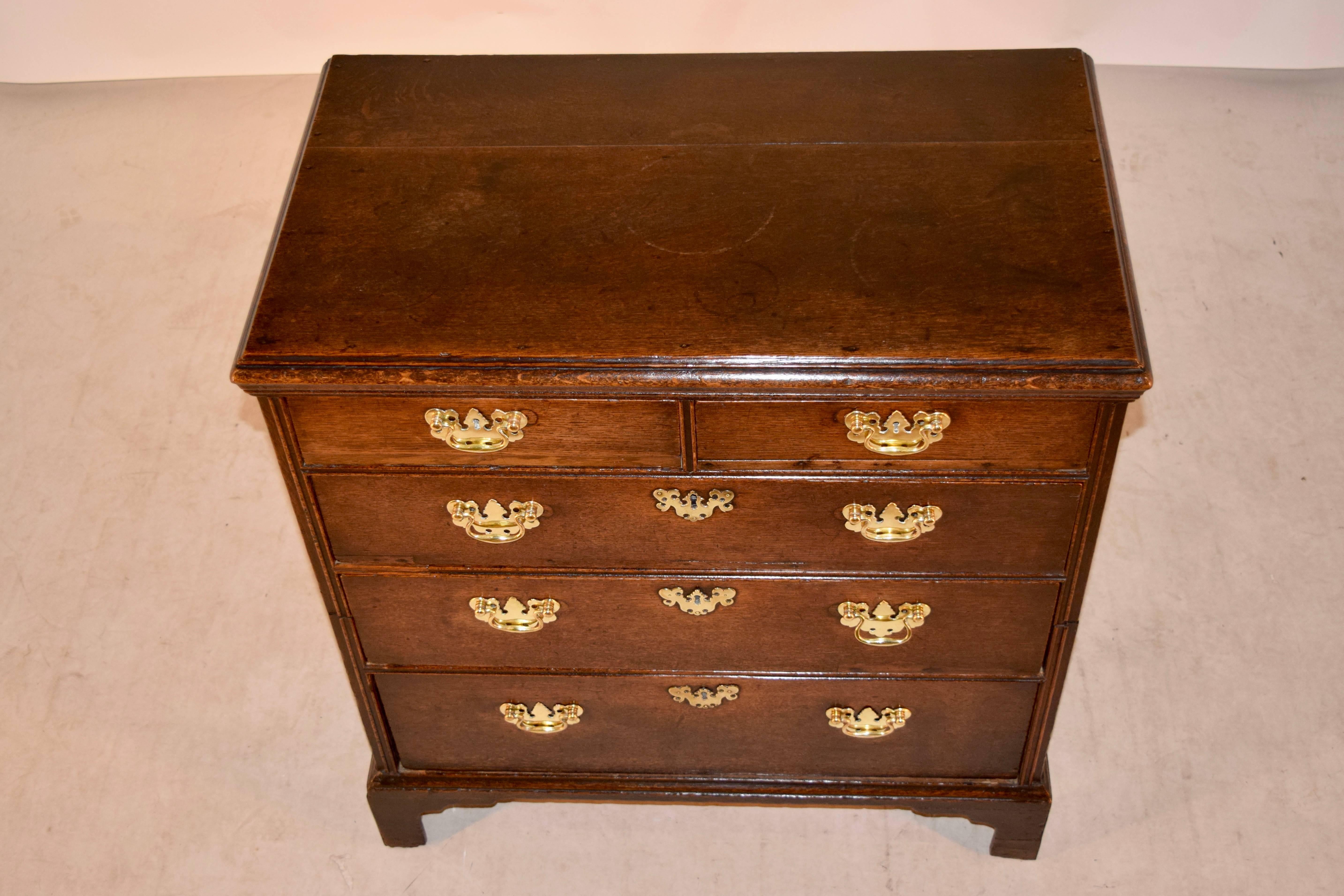 English Early 19th Century Oak Chest of Drawers