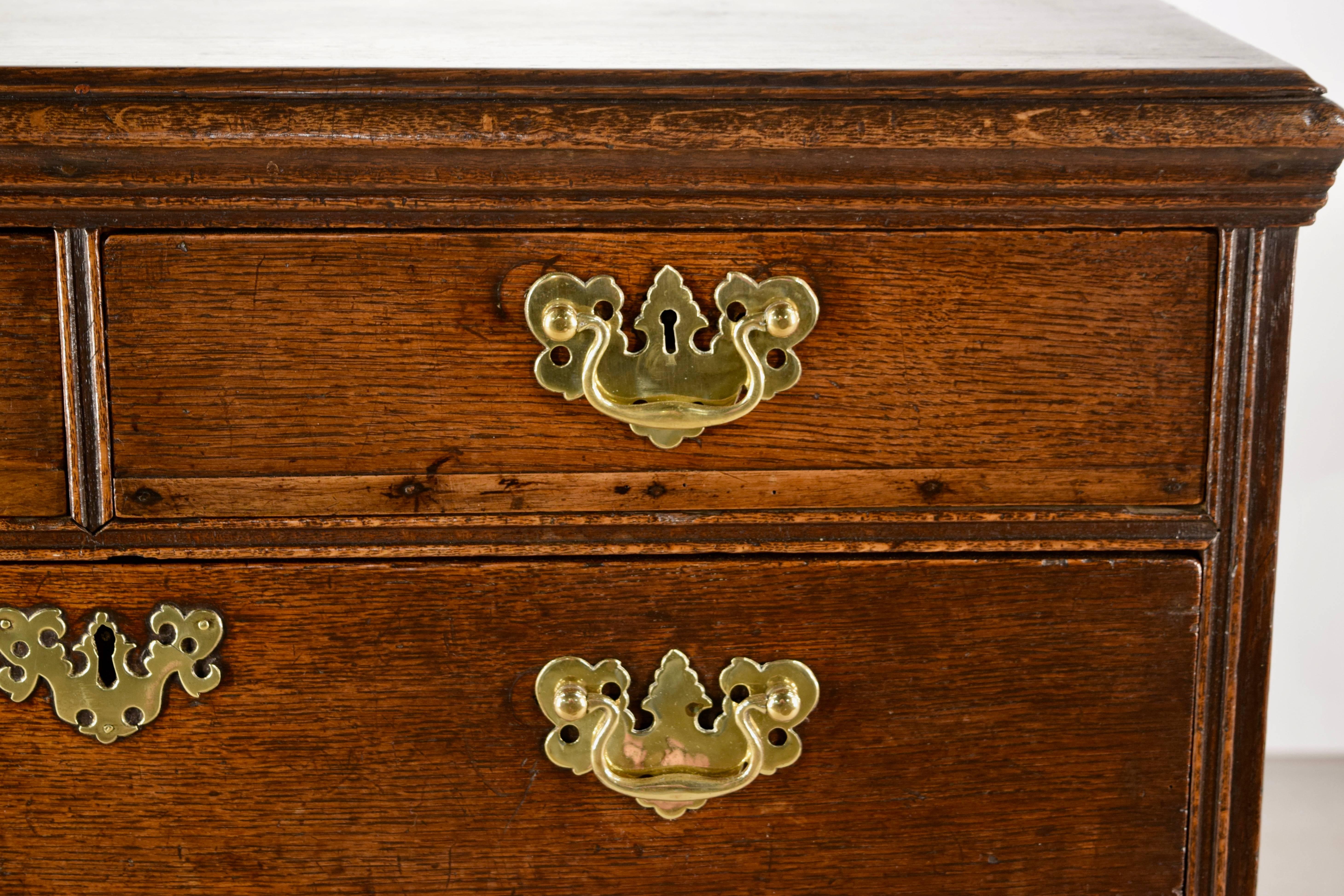 18th Century and Earlier Early 19th Century Oak Chest of Drawers
