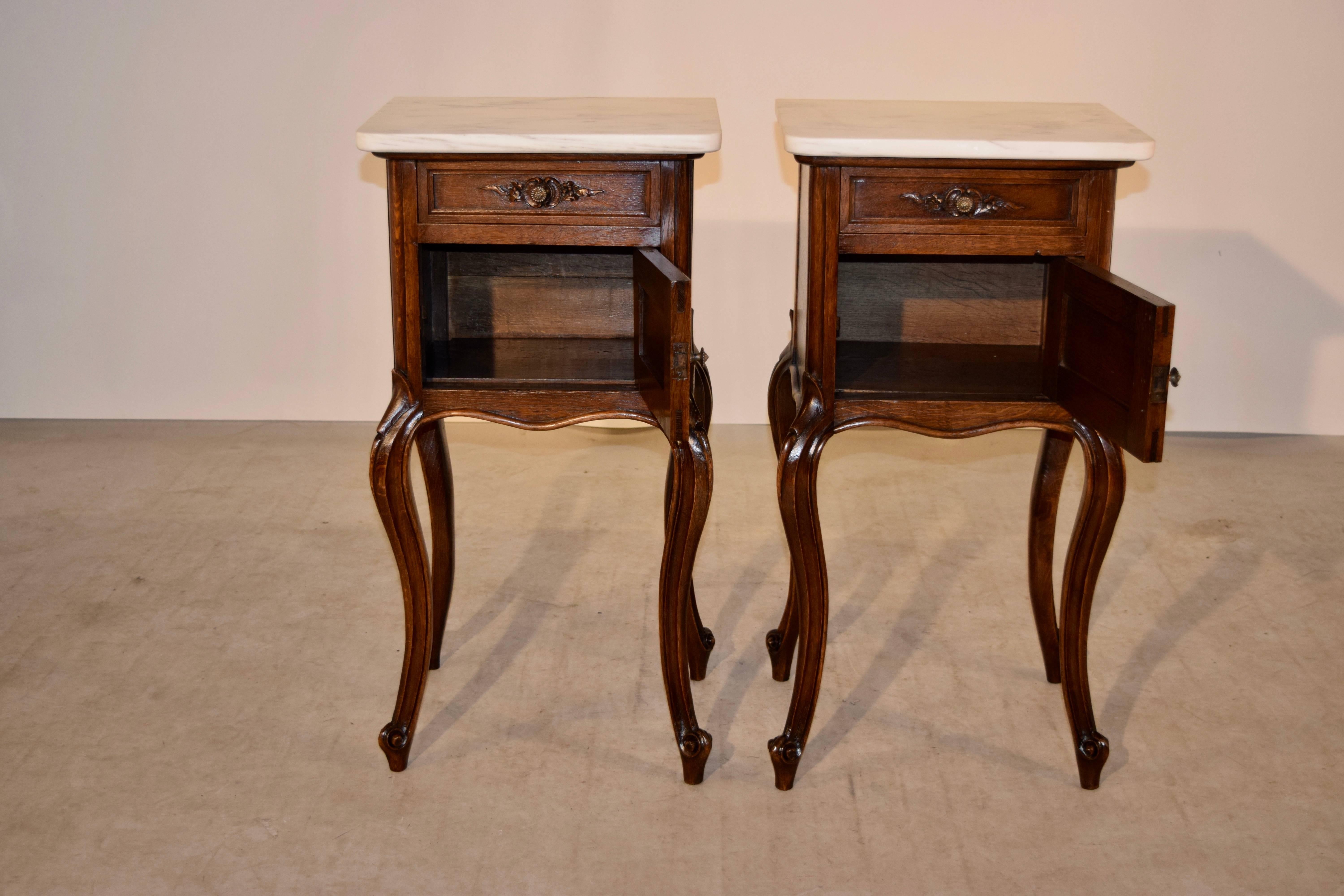 19th Century Pair of French Bedsides 2