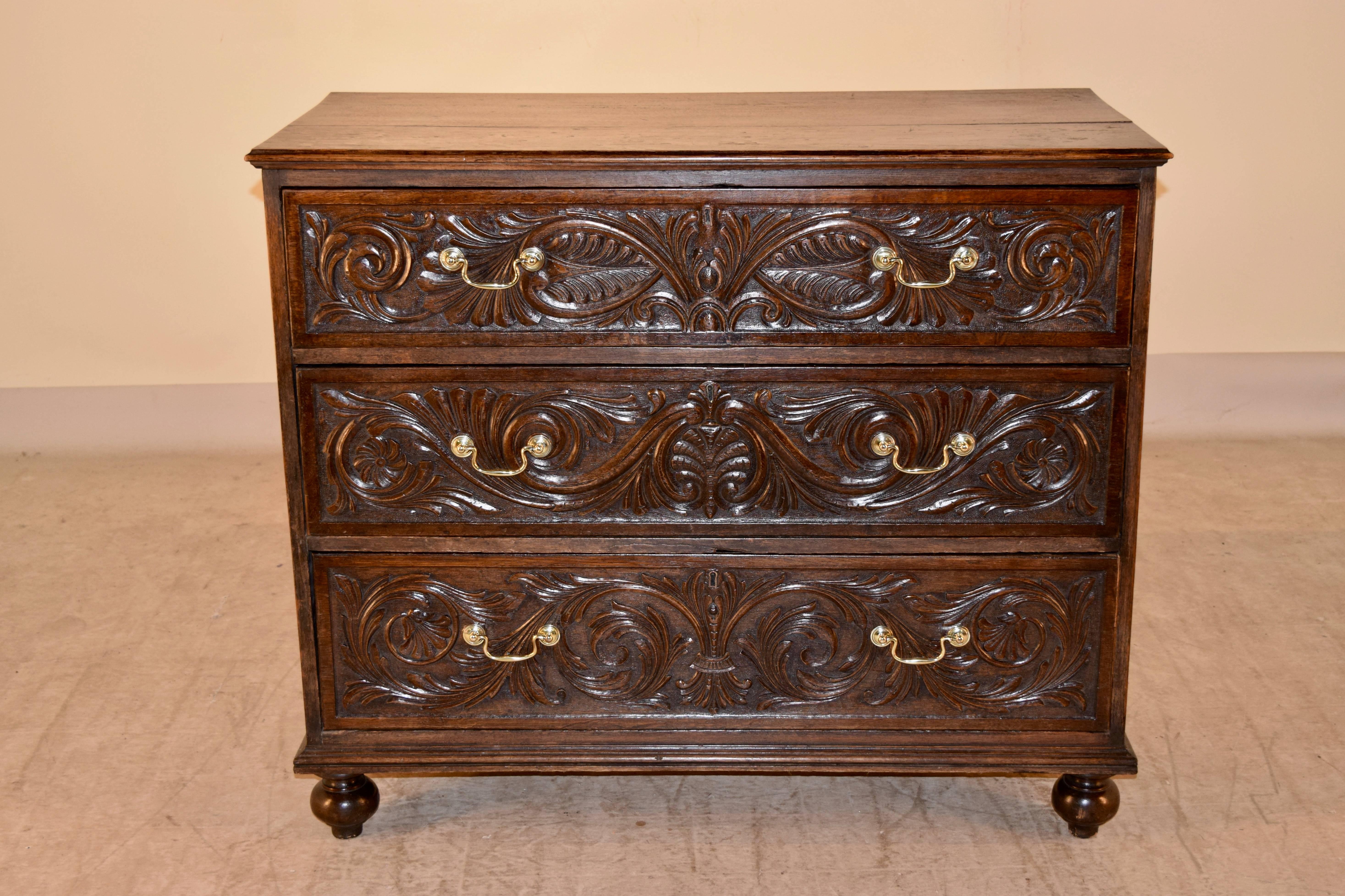 Early 19th Century English Oak Carved Chest of Drawers In Excellent Condition In High Point, NC