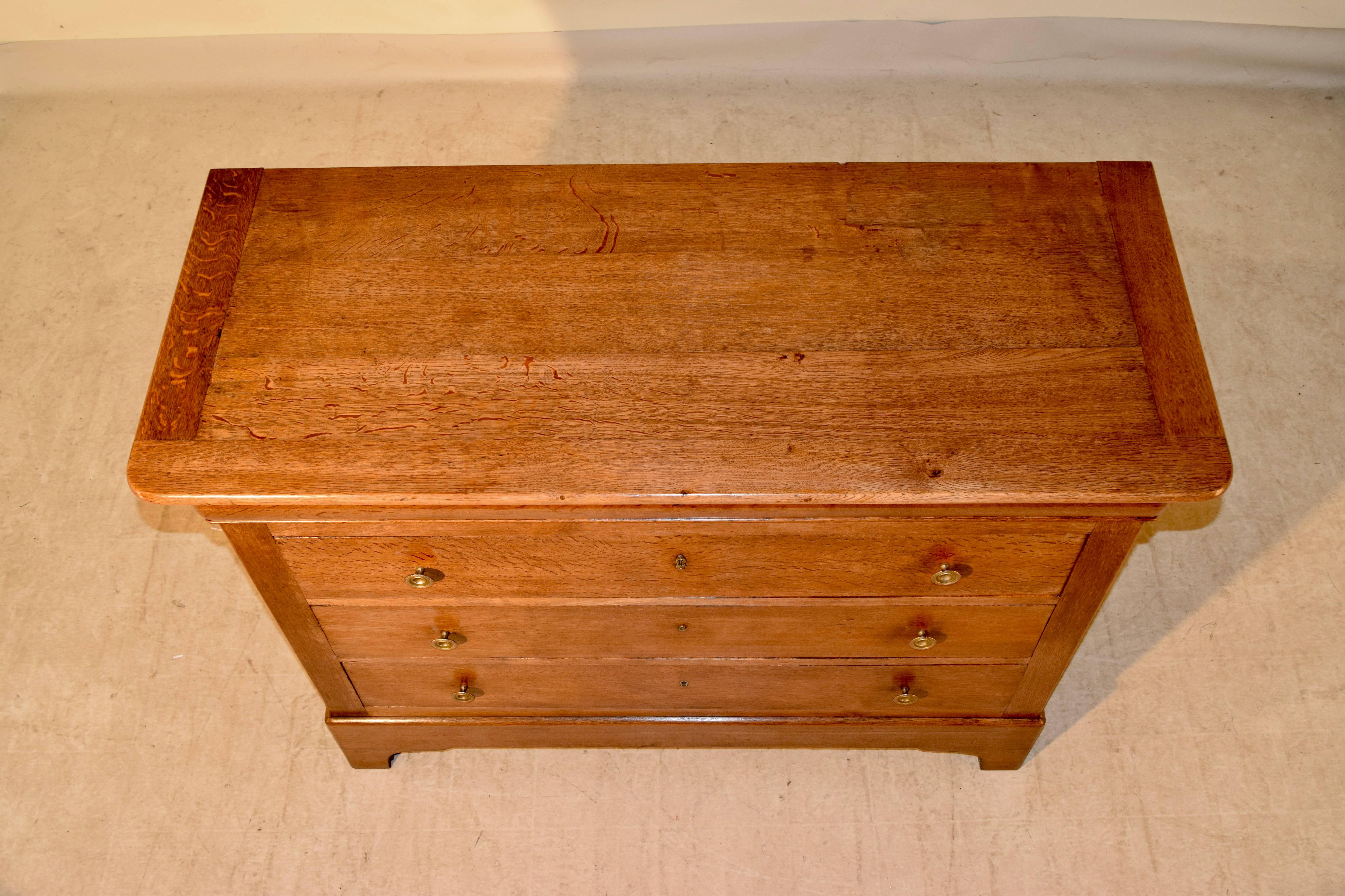 19th Century Louis Phillipe Commode in Oak In Excellent Condition In High Point, NC