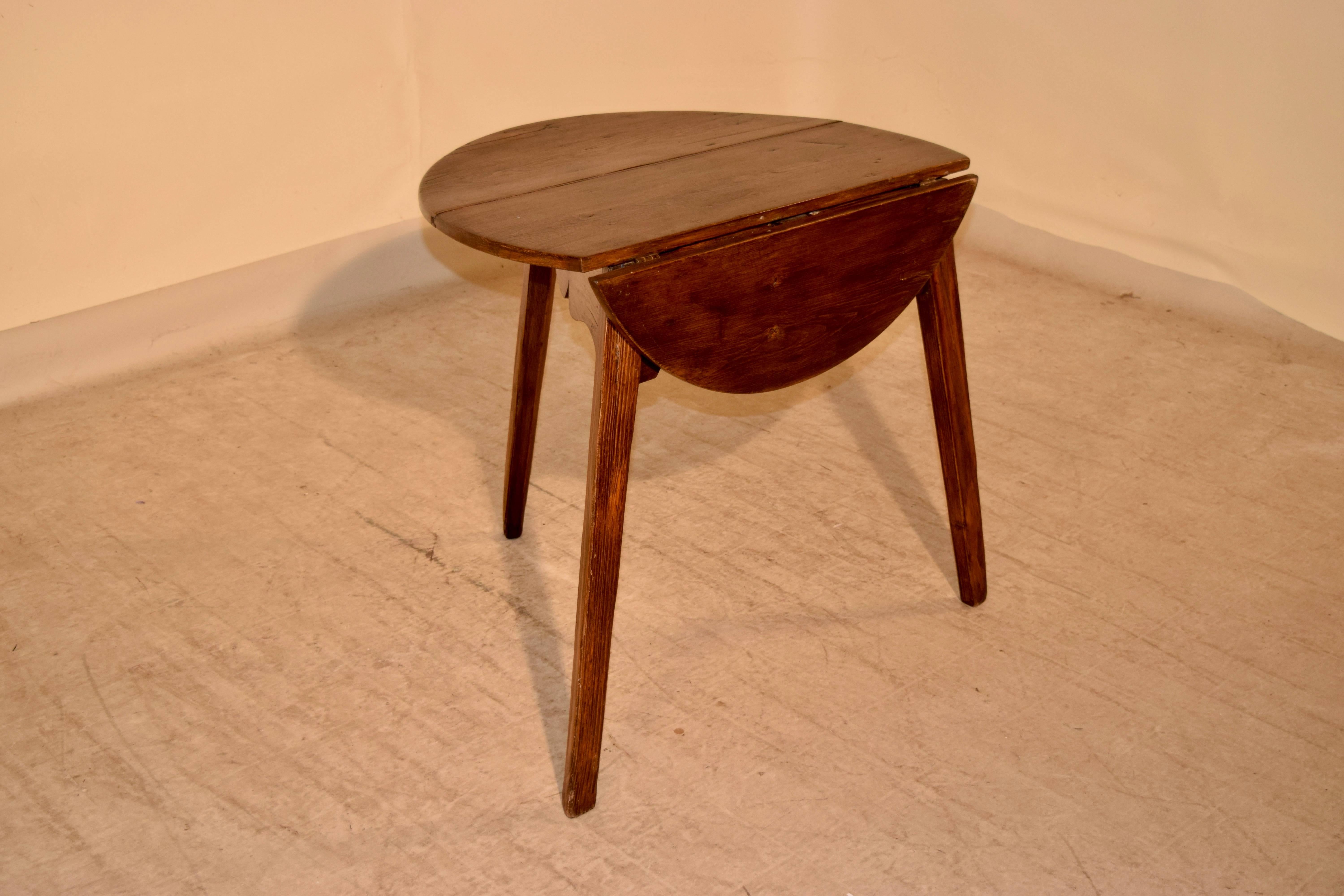 Early 19th Century Drop-Leaf Cricket Table 1