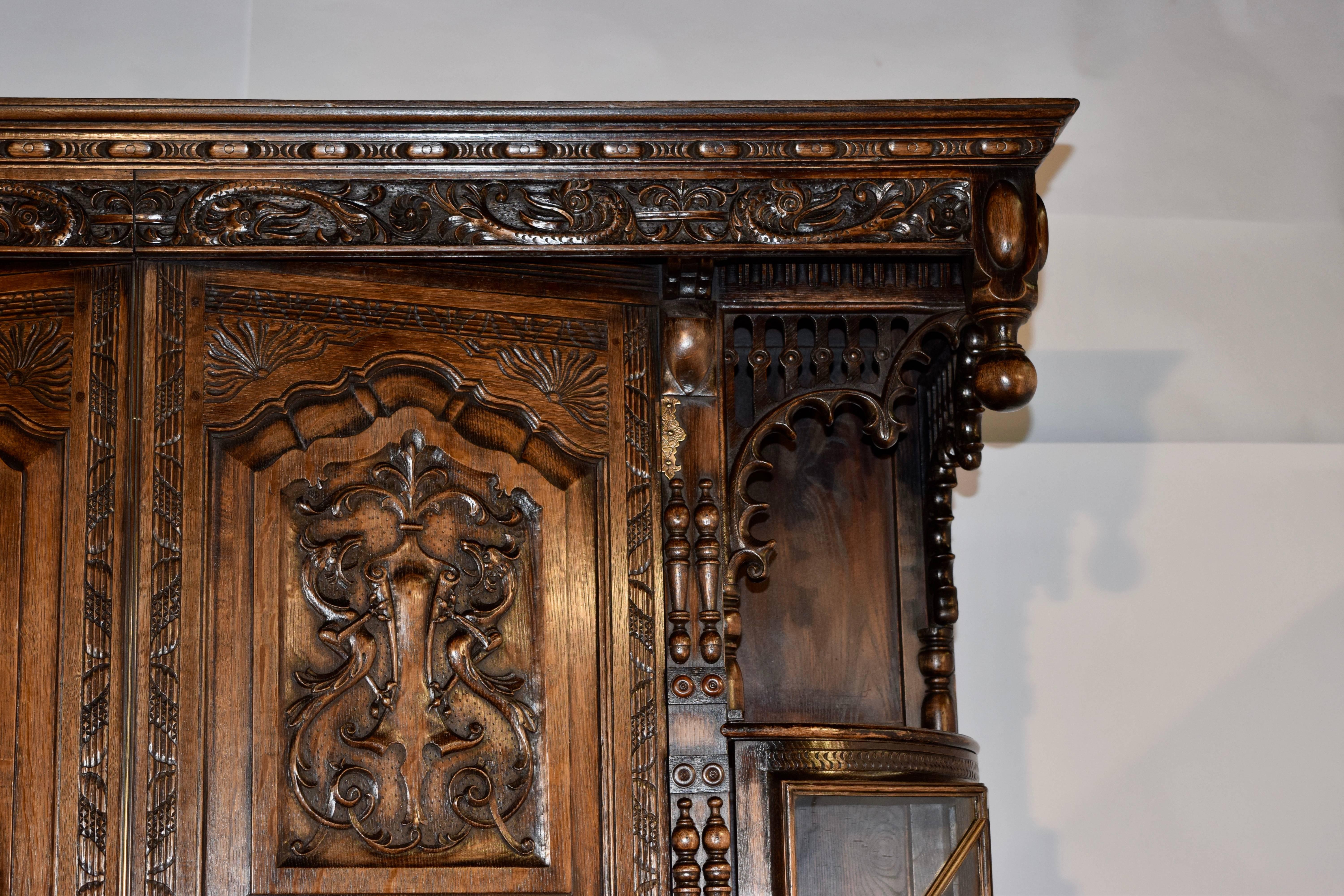 cloak cabinet