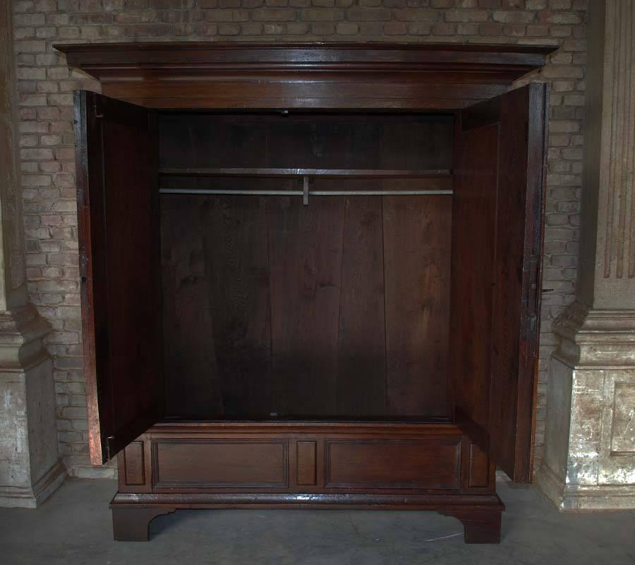 Oak 18th Century German 'Nienburger' Cabinet For Sale