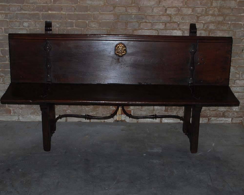 17th Century Spanish Hall Bench In Good Condition In Casteren, NL