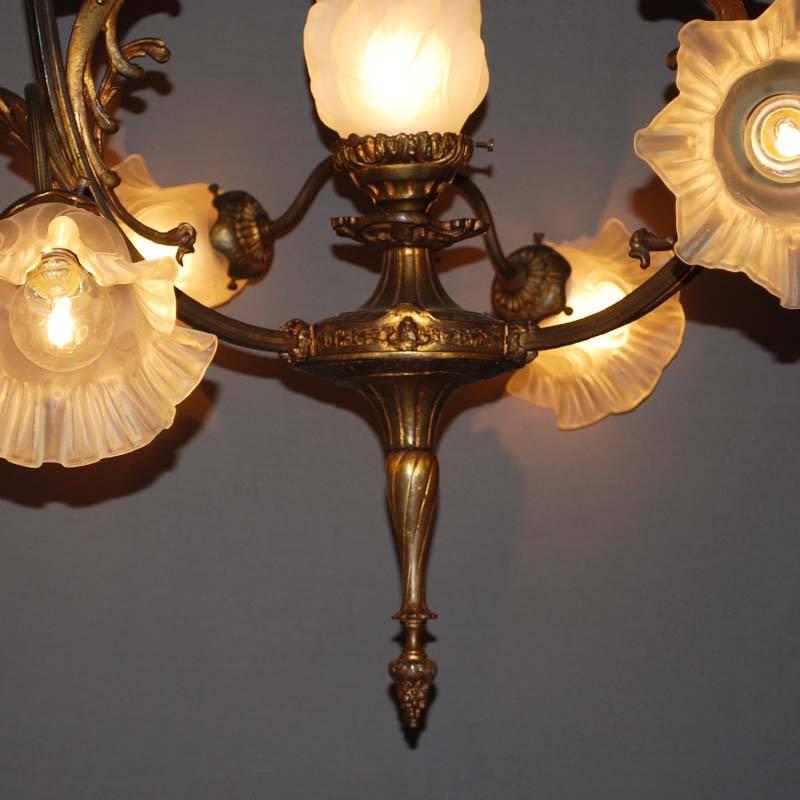 20th Century Brass and Glass Chandelier In Good Condition In Casteren, NL