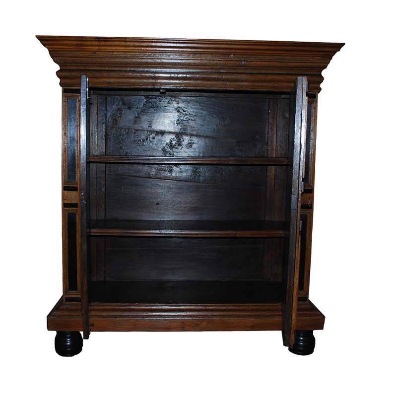 18th Century Dutch Renaissance Cabinet For Sale 1