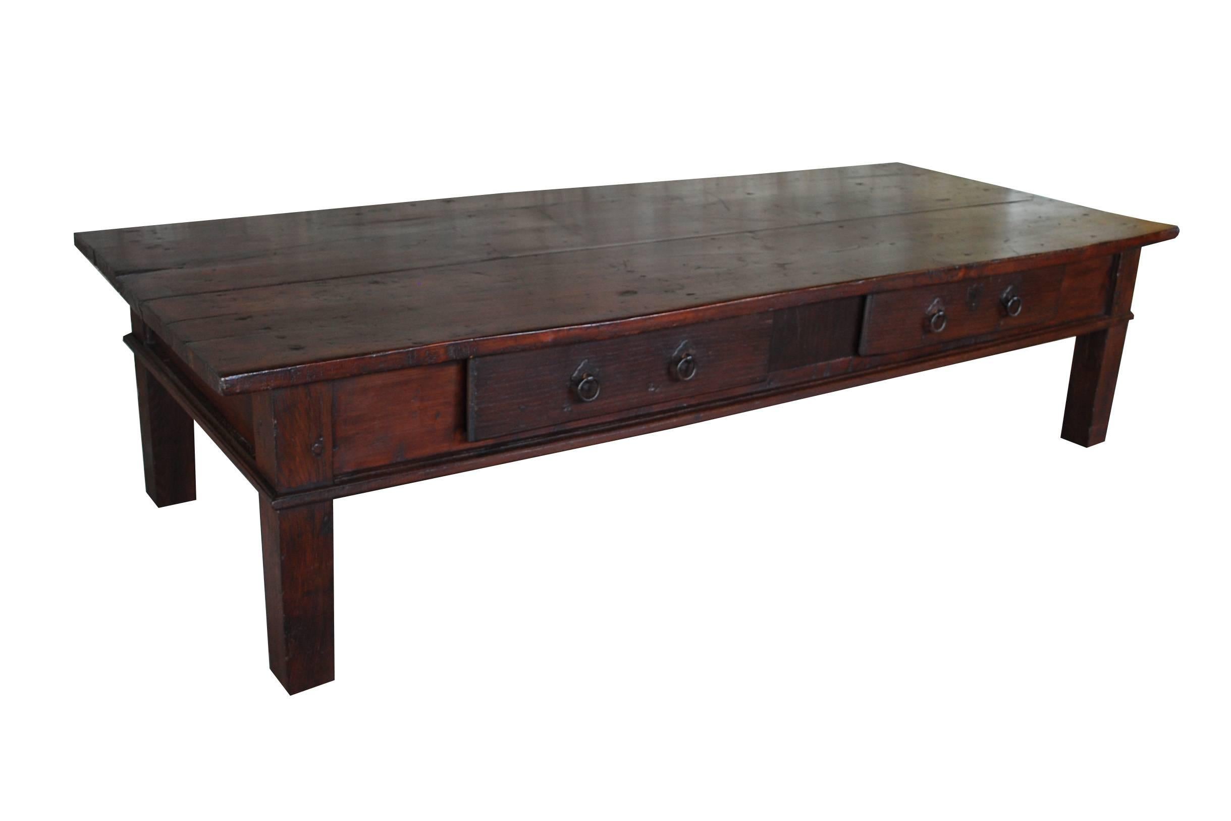 19th century coffee table or low table made from chestnutwood, has two drawers.
Originates Spain, dating, circa 1850.
