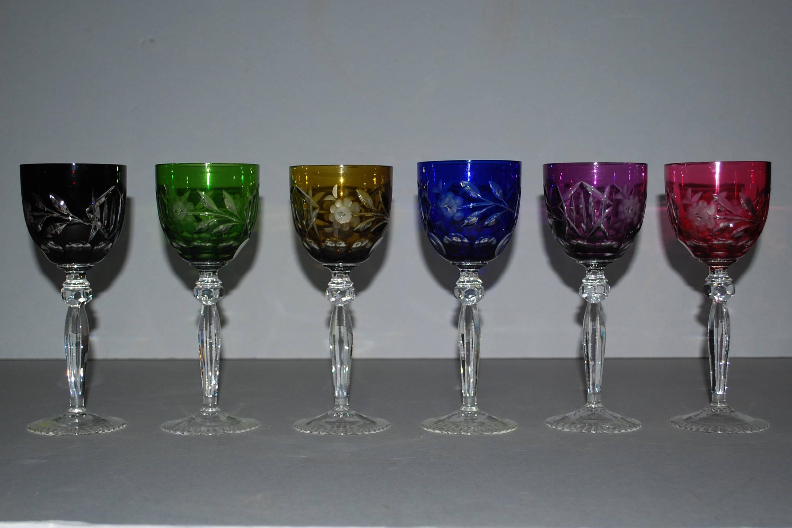 Lot of 6 coloured and polished crystal glasses.
Beautiful vibrant colours
Originates Germany, dating app.1950
(shipping costs on request, depends on destination) 