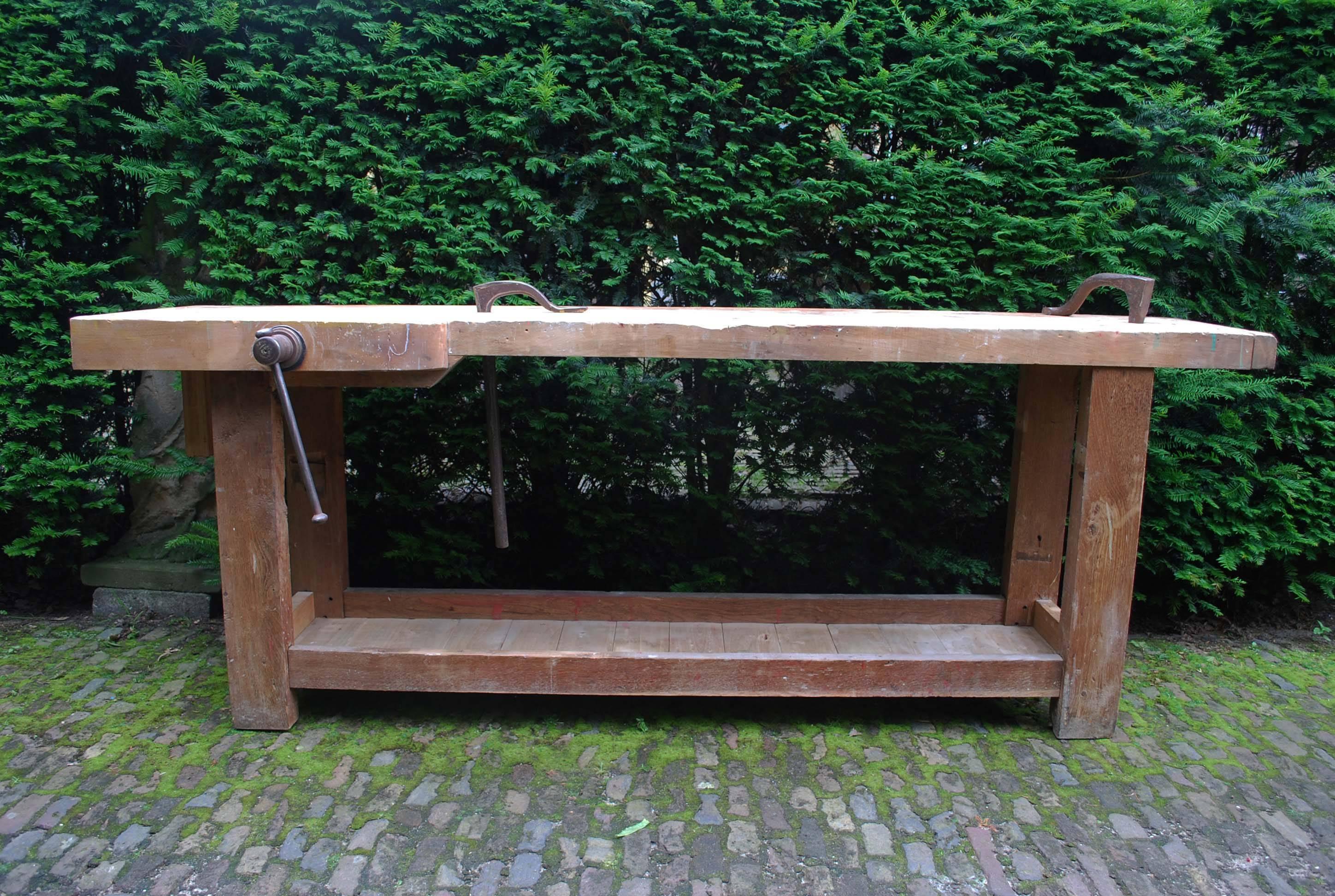 20th century Dutch carpenters workbench made from beechwood.
Originates Holland, dating, circa 1920.
(shipping costs on request, depends on destination.)