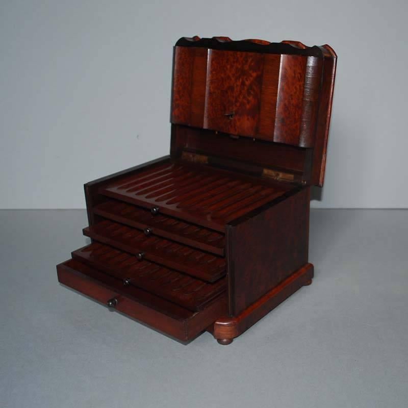 Cigar cabinet or cigar box made from black walnut and mahogany.
Including original key.
Originates, France, dating circa 1890.
Shipping complimentary.