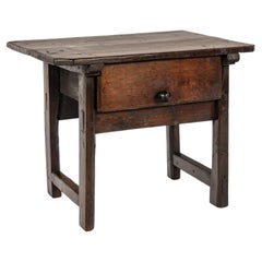 Tavolino rustico spagnolo d'epoca con cassetto, in legno di ciliegio, 1800–1850 circa