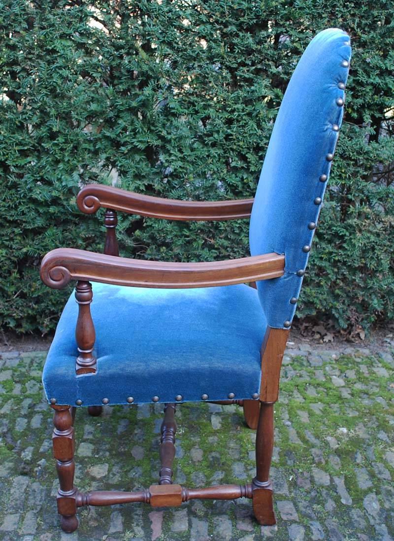 Set of Ten 20th Century Mahogany Armchairs For Sale 4