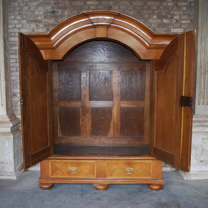 German 19th Century Oakwood Cabinet For Sale