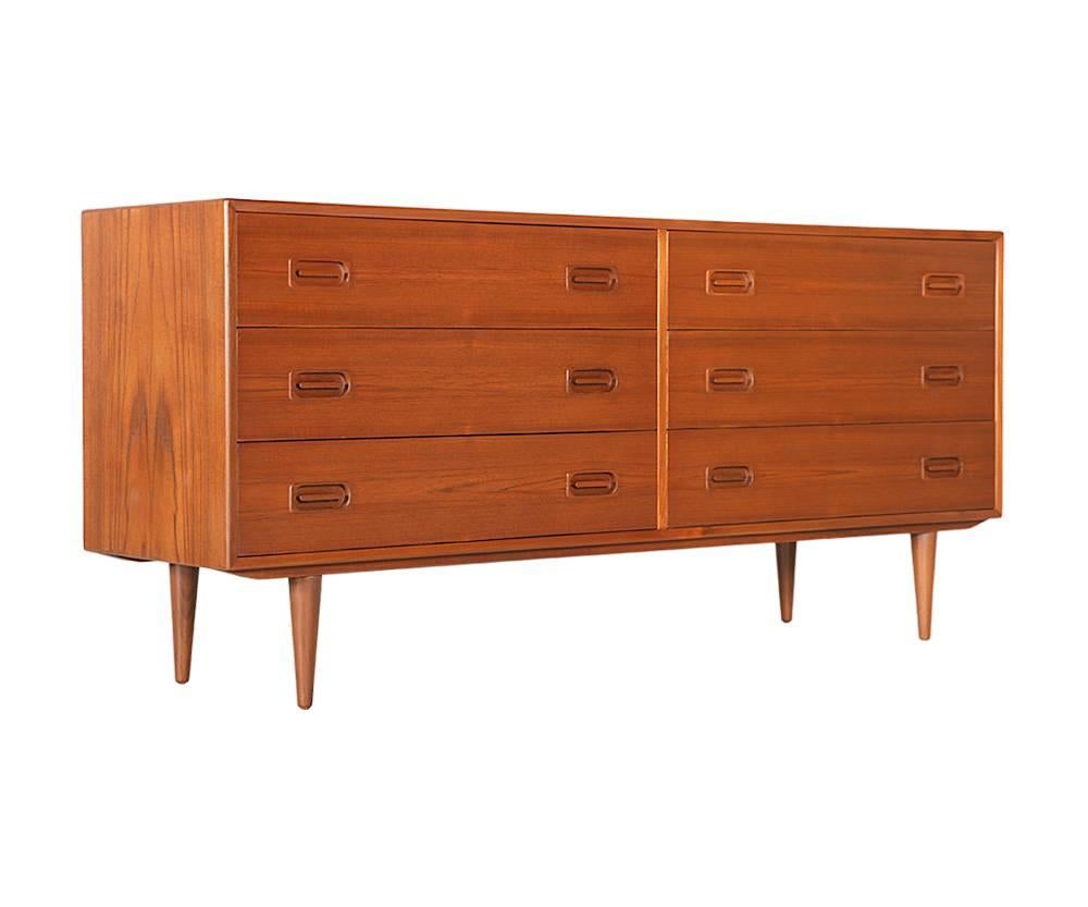 Period/Style: Danish Modern
Country: Denmark
Date: 1950s

Dimensions: 31 H x 67.75 L x 17.75 W
Materials: Teak wood
Condition: Excellent – Newly refinished
Number of items: 1
ID number: Pending.