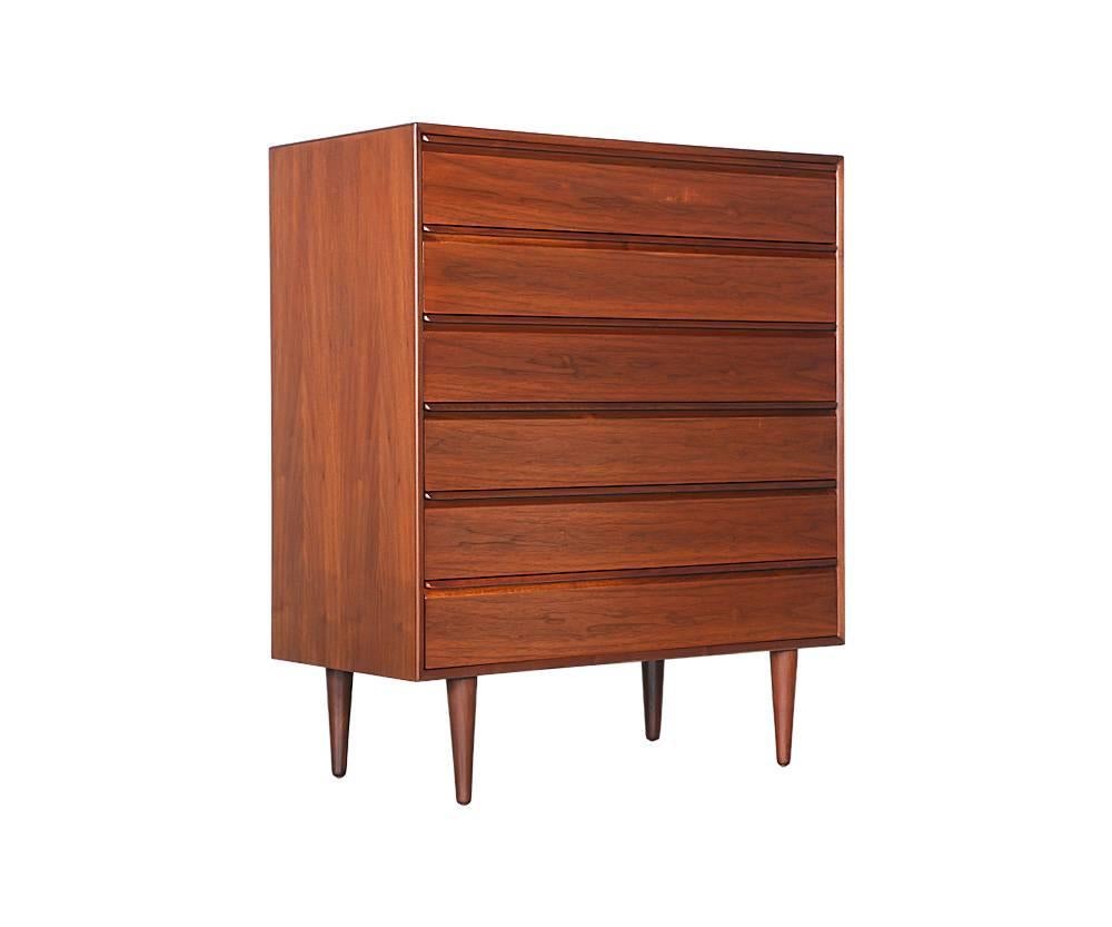 Manufacturer: Westnofa
Period/Style: Mid-Century Modern
Country: Norway
Date: 1960s

Dimensions: 42.75 H x 36 W x 18 D
Materials: Walnut wood
Condition: Excellent newly refinished
Number of items: One
ID number: Pending.