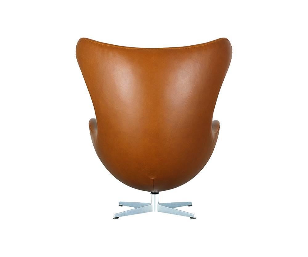 Aluminum Arne Jacobsen Leather “Egg” Chair with Ottoman for Fritz Hansen