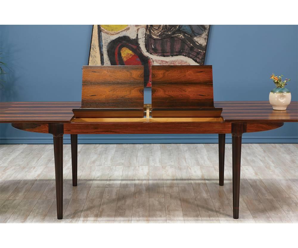 Arne Hovmand-Olsen Rosewood Dining Table for Mogens Kold In Excellent Condition In Los Angeles, CA