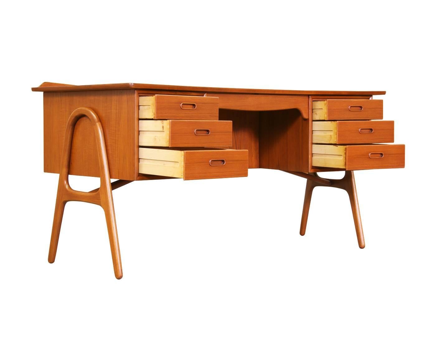 Mid-Century Modern Svend A. Madsen Executive Teak Desk for Sigurd Hansen