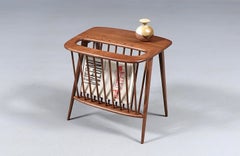 Tavolino a colonna in stile Mid-Century di Arthur Umanoff con ripiano porta-riviste