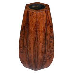 Vaso moderno danese in palissandro sfaccettato, sapientemente restaurato