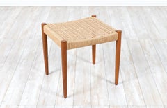 Tabouret Chord restauré par Hans Olsen en teck et jonc pour Frem Rojle