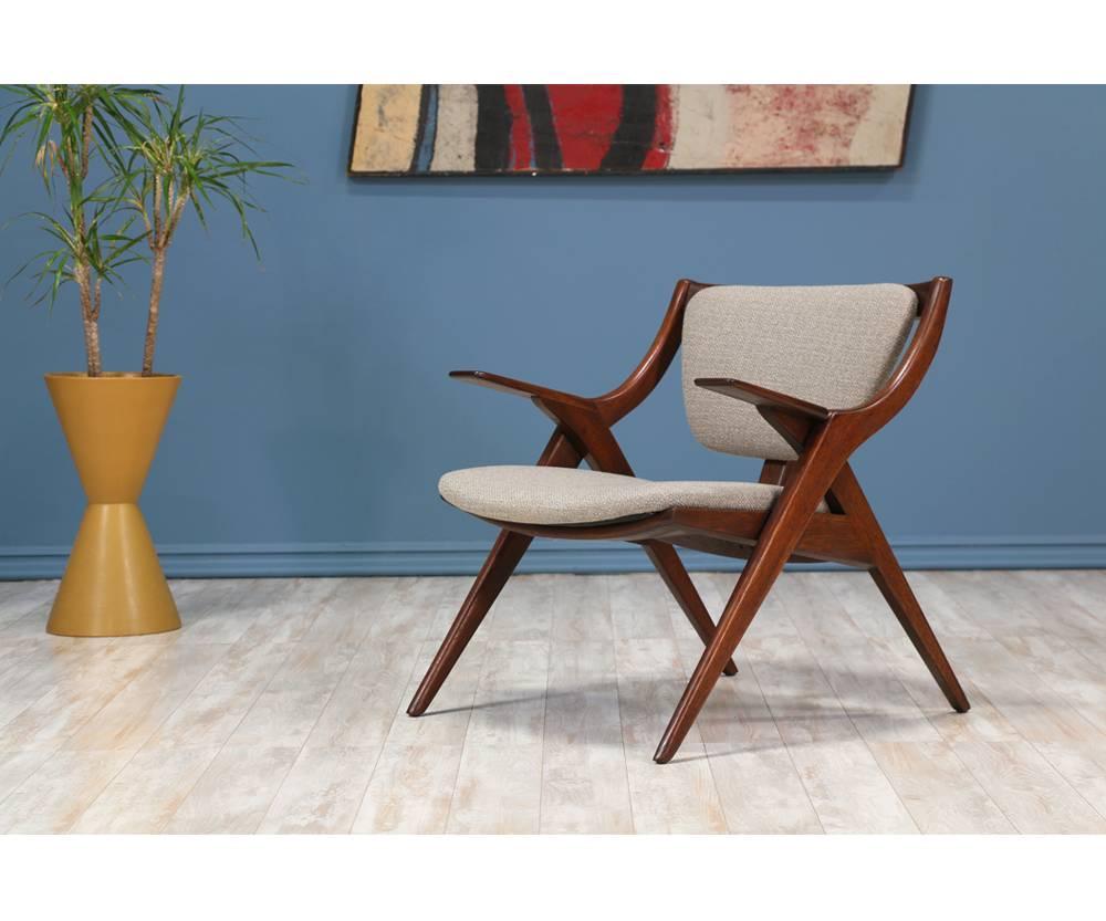 Mid-Century Modern “Scissor” Lounge Chairs 1