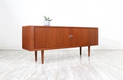 Credenza con sportello a tamburo in teak "President" di Hans J. Wegner per Ry Mobler