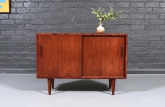 Expertly Restored - Modern Rosewood Credenza by Carlo Jensen for Hundevad & Co.