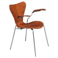 Expertly Restored - Arne Jacobsen Series-7 Teak Desk Chair for Fritz Hansen