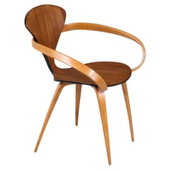 Fachmännisch restauriert – Norman Cherner „Pretzel“-Sessel für Plycraft