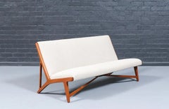Fachmännisch restauriert - Frühes Hans J. Wegner JH-555 Sofa für Johannes Hansen