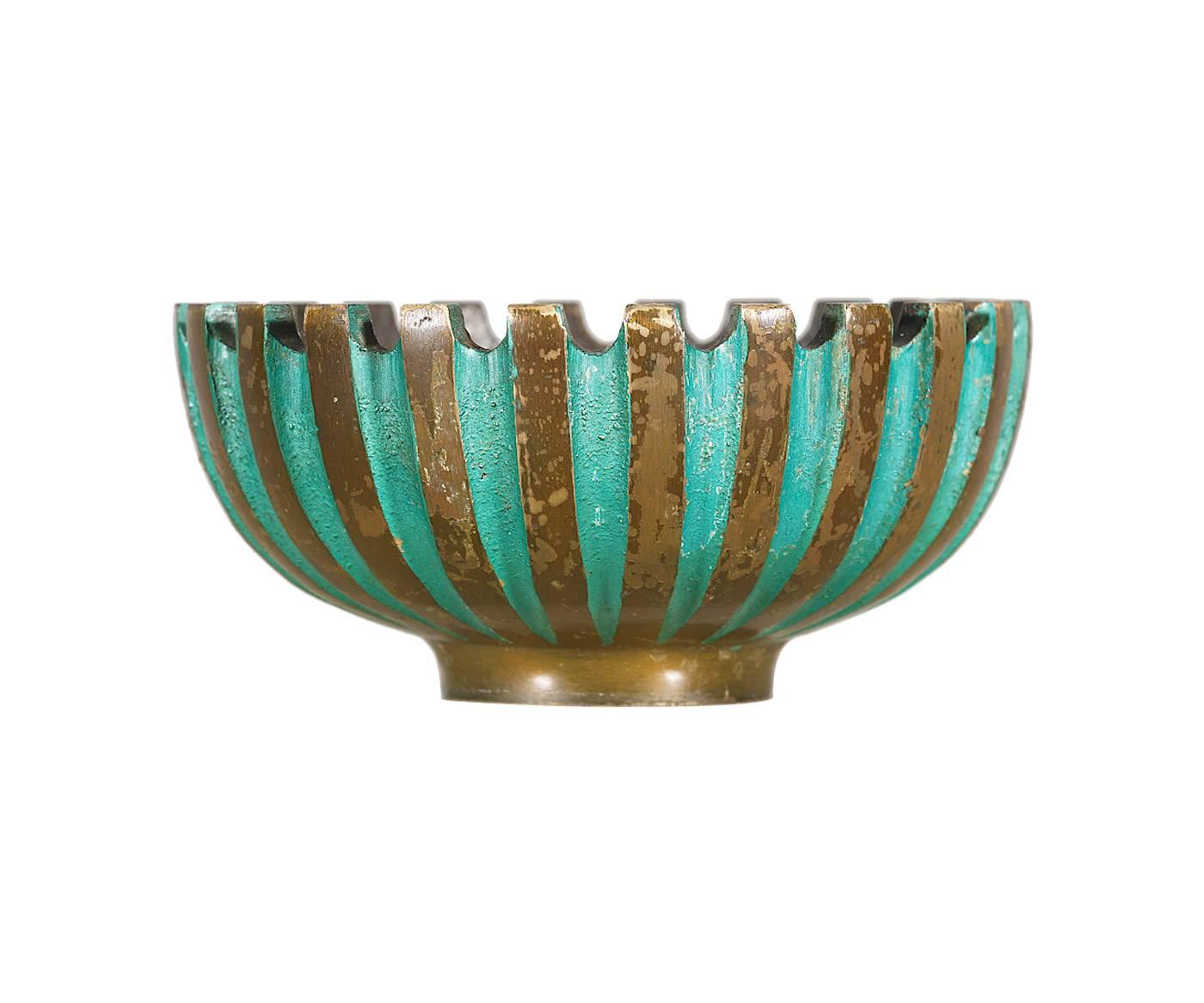 Designer: Maurice Ascalon.
Manufacturer: Pal-Bell.
Period/style: Mid-Century Modern.
Country: Israel.
Date: 1950s.

Dimensions: 2″ H x 4″ W.
Materials: Heavy verdigris bronze showing a beautiful patina
Condition: Shows some wear consistent