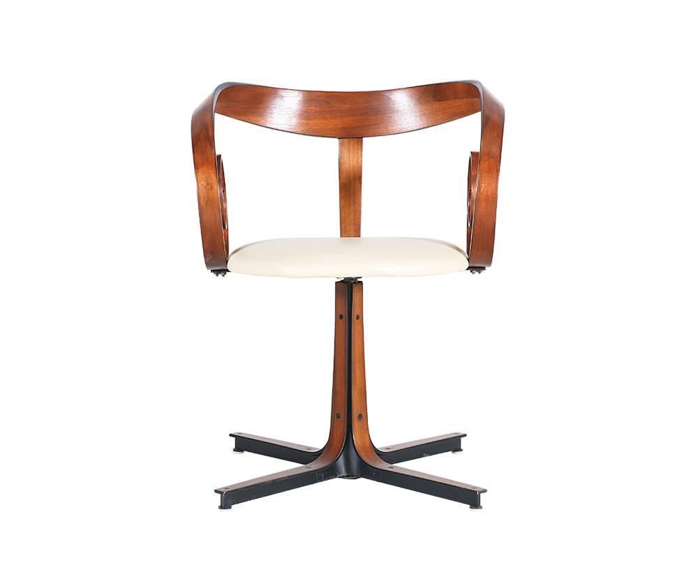 Rare George Mulhauser “Scroll” Chair for Plycraft In Excellent Condition In Los Angeles, CA