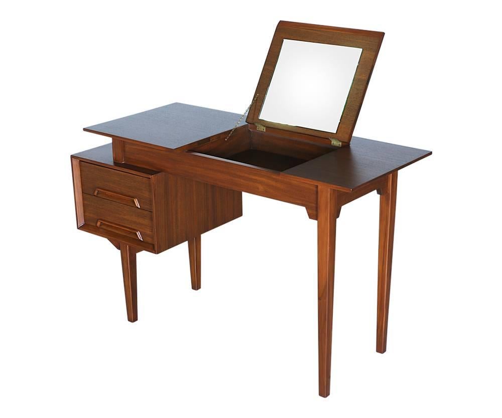 Mid-20th Century Milo Baughman “Perspective” Vanity / Desk for Drexel
