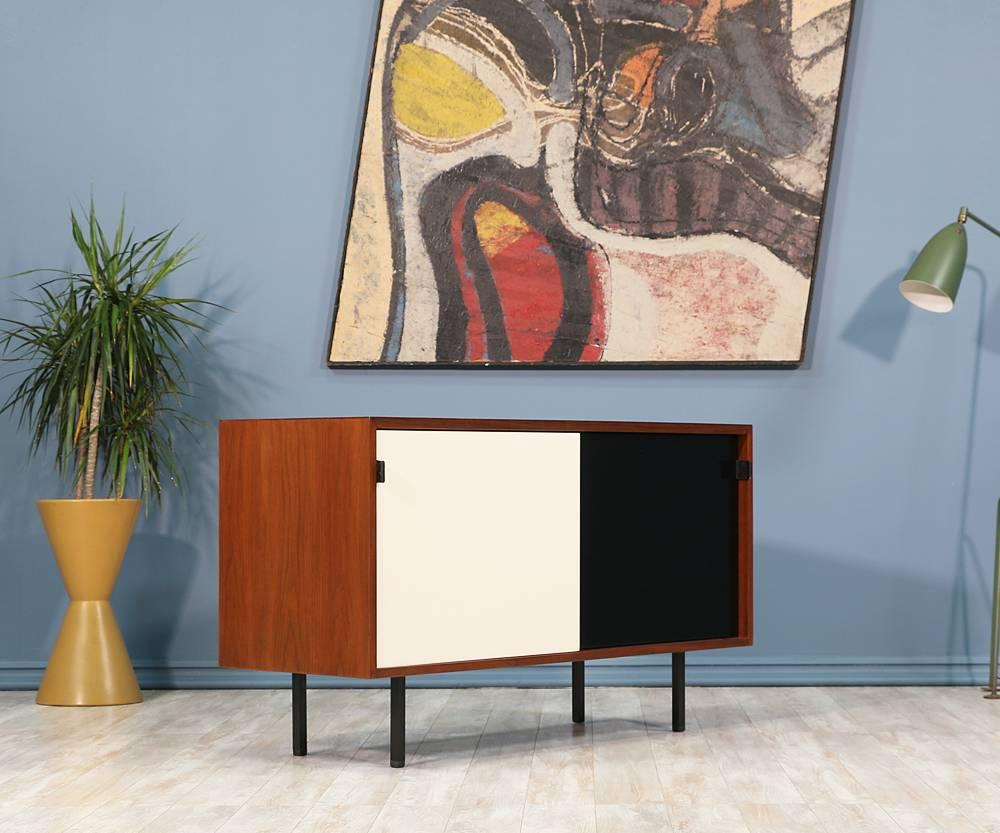 American Florence Knoll Lacquered and Walnut Credenza with Iron Legs