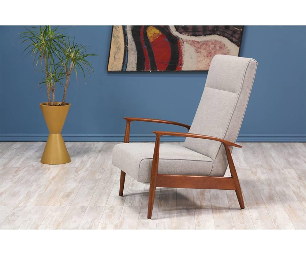 Mid-20th Century Milo Baughman Reclining Lounge Chair for Thayer Coggin